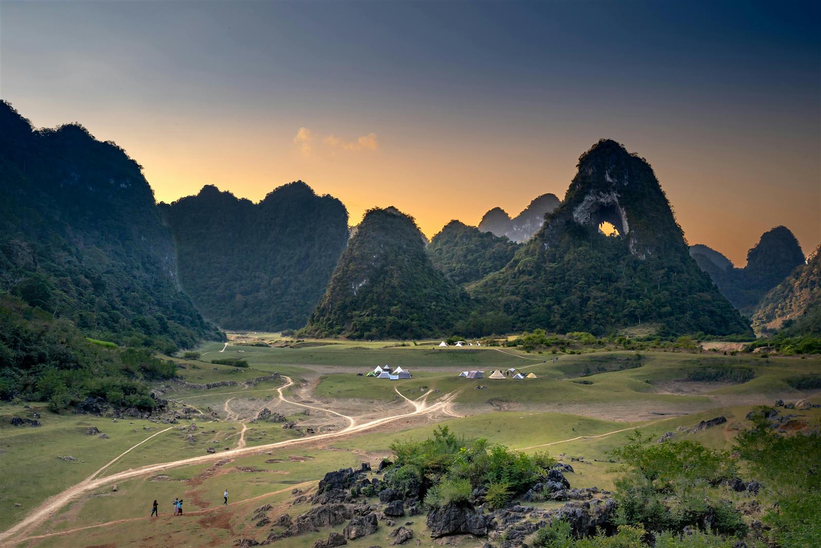Camping beneath Angel Eye Mountain in Cao Bang