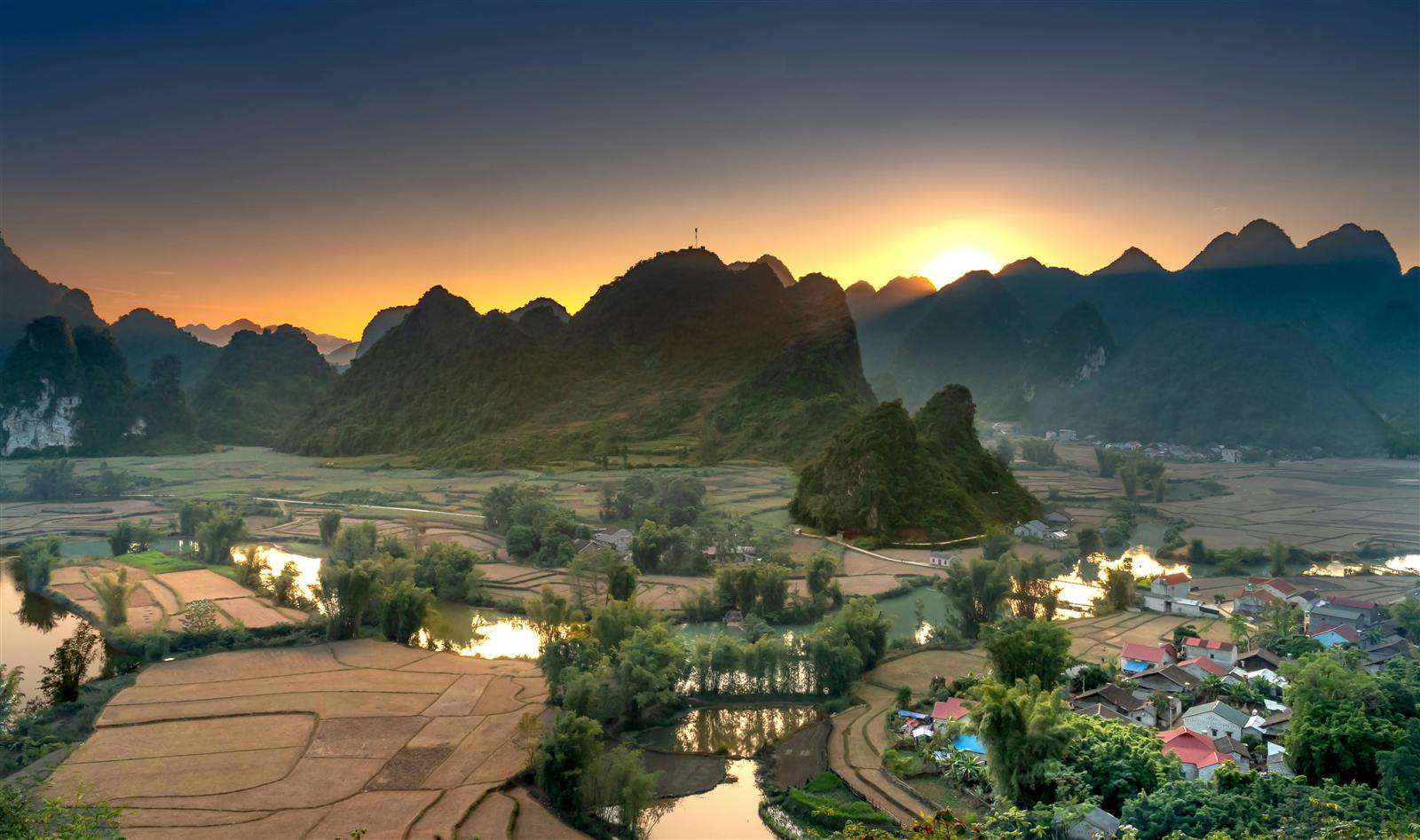 Cao Bang town