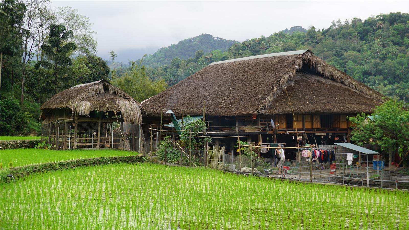 Mountain scenery in Pu Luong